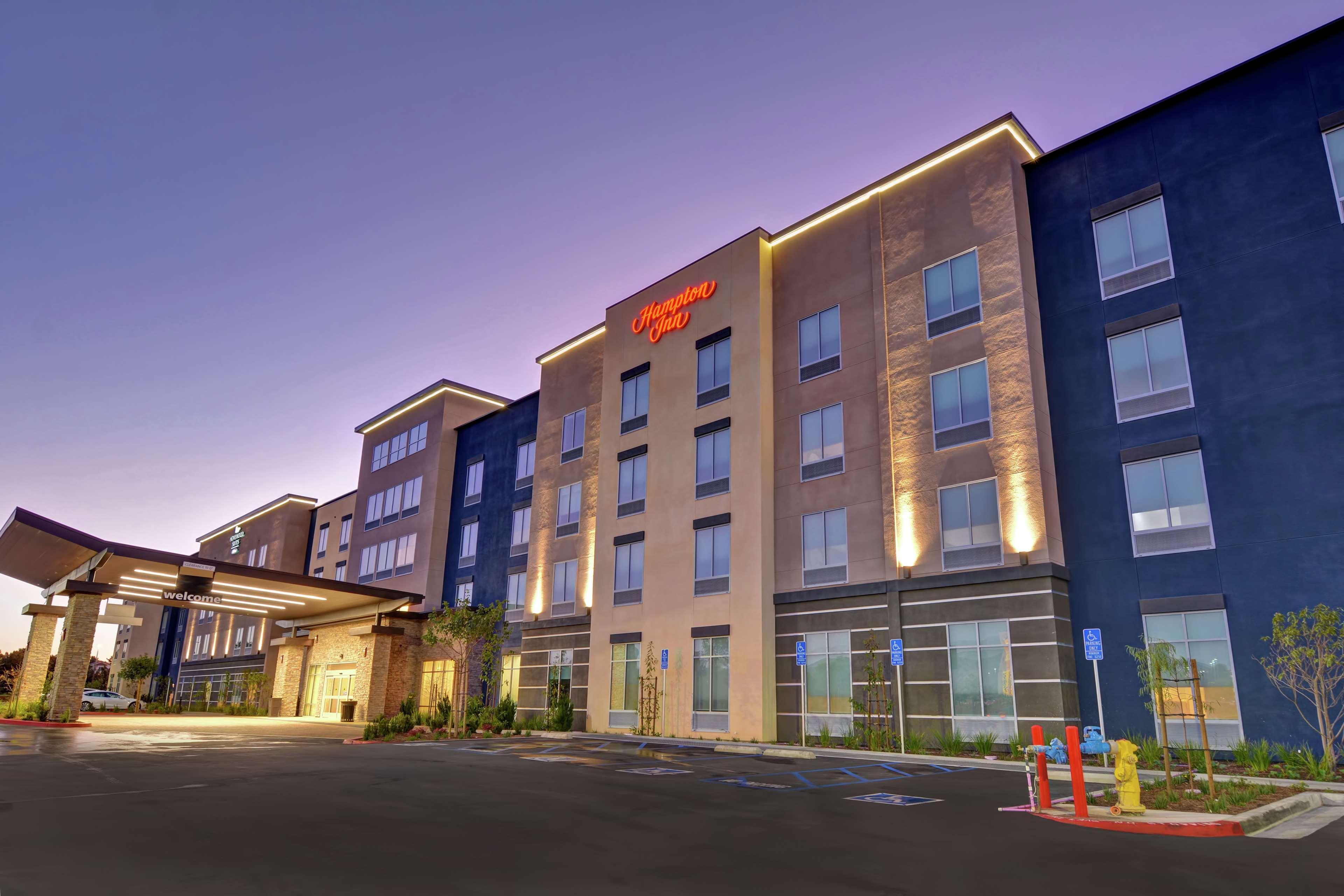 Hampton Inn Chula Vista Eastlake Екстериор снимка
