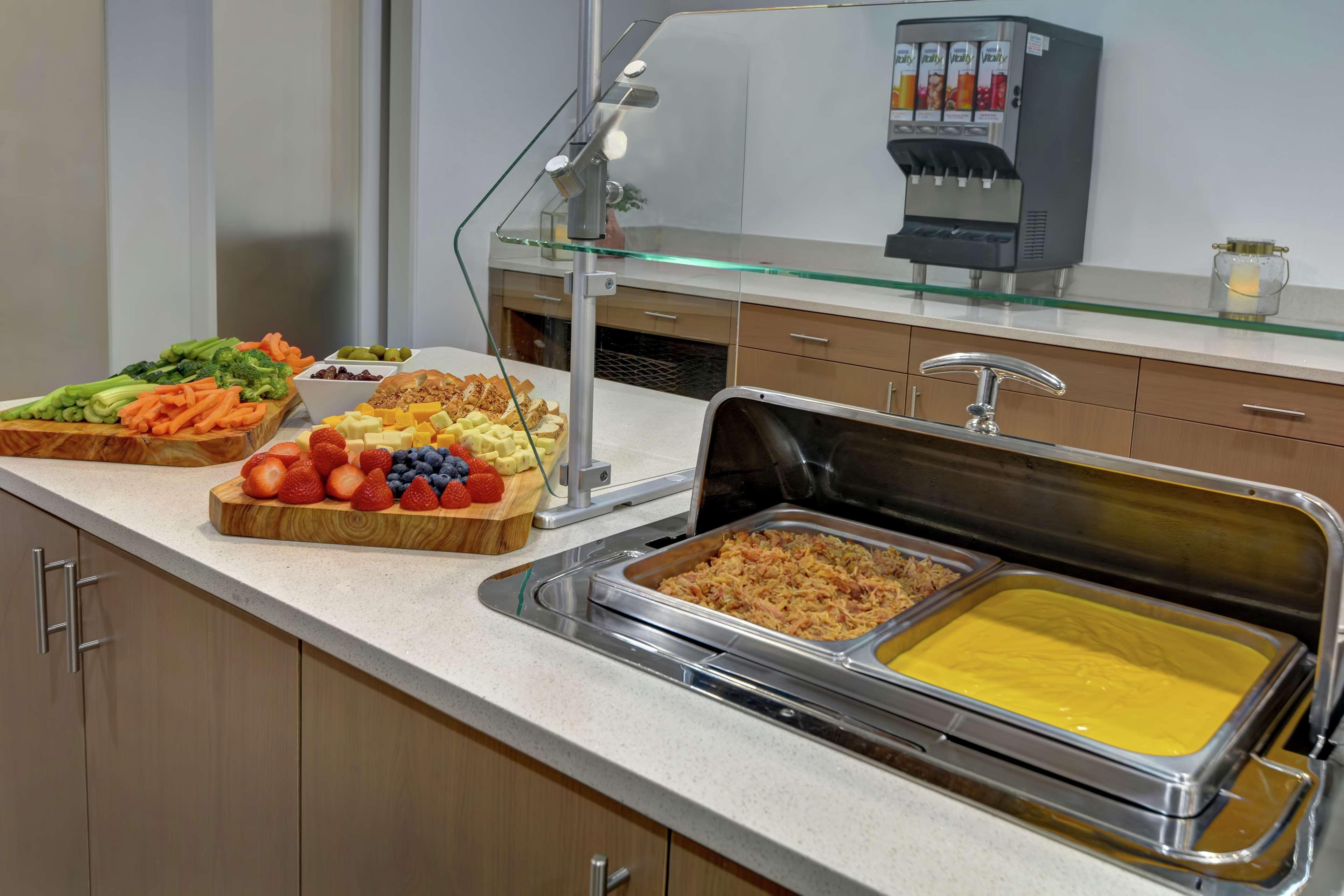 Hampton Inn Chula Vista Eastlake Екстериор снимка